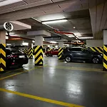 Botanic Gardens Apartment With Free Garage Wroclaw By Noclegi Renters