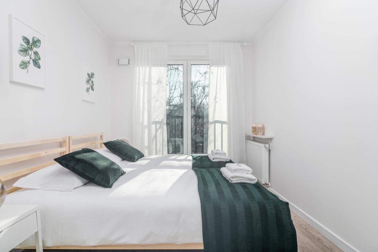 Botanic Gardens With Free Garage By Renters Breslau