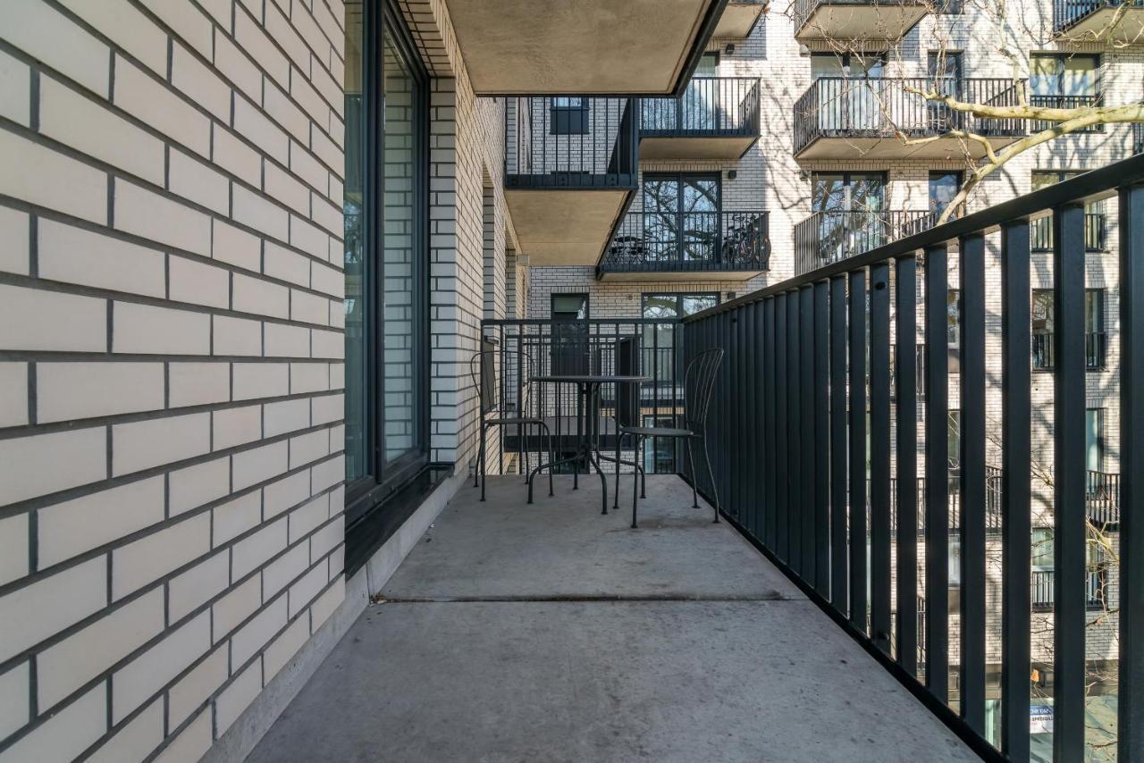 Botanic Gardens With Free Garage By Renters Breslau