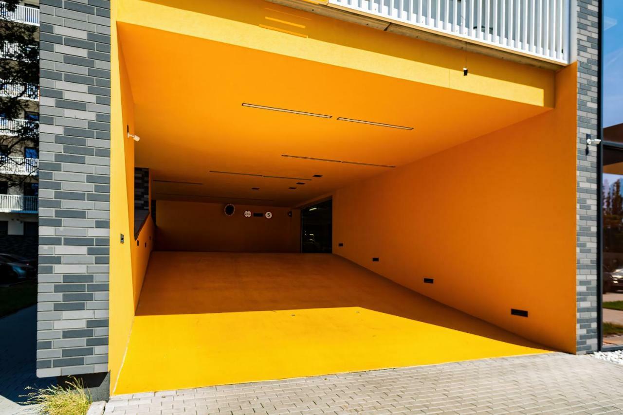 Botanic Gardens With Free Garage By Renters Breslau