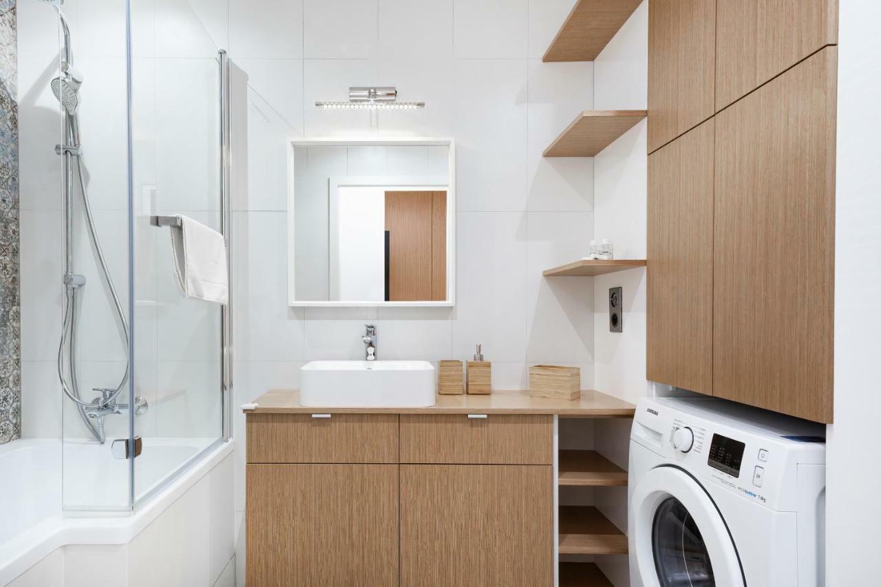 Apartment Botanic Gardens With Free Garage By Renters Breslau